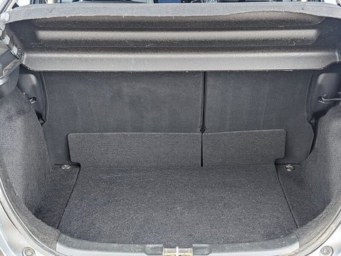 Honda Jazz I-VTEC SPORT NAVI 19