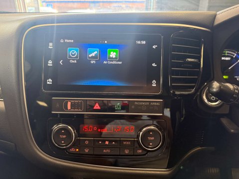 Mitsubishi Outlander 2.4 Outlander 4h PHEV CVT 4WD 5dr 19
