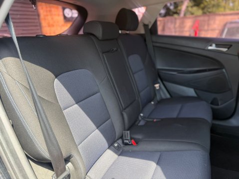 Hyundai TUCSON 1.6 GDi Blue Drive SE Nav SUV 5dr Petrol Manual Euro 6 15