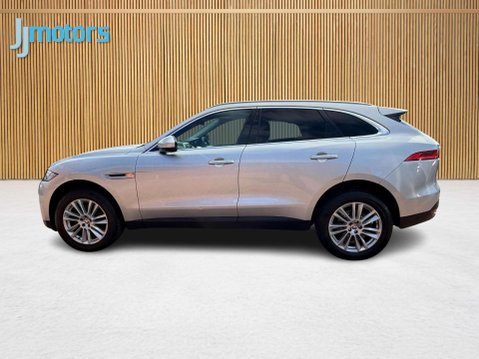 Jaguar F-Pace 2.0 D240 Portfolio SUV 5dr Diesel Auto AWD Euro 6 (s/s) (240 ps) 27