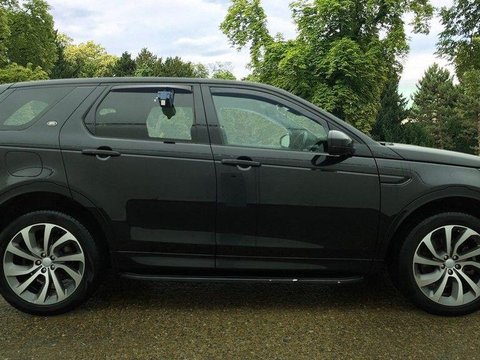 Land Rover Discovery Sport 1.5 P300e 12.2kWh R-Dynamic HSE Auto 4WD Euro 6 (s/s) 5dr 5