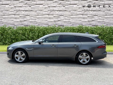 Jaguar XF 2.0 XF Portfolio D AWD Auto 4WD 5dr 4