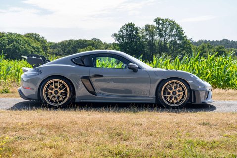 Porsche 718 Cayman GT4 RS 4