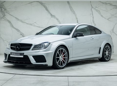 Mercedes-Benz C63 AMG Black Series 1