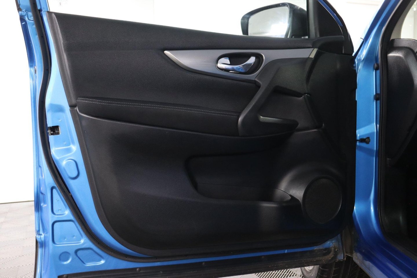 2017 Nissan Qashqai — image 28
