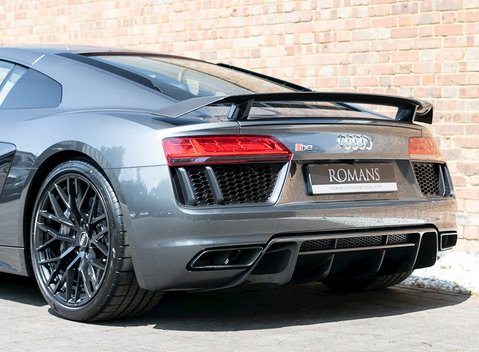 Audi R8 V10 Plus 20