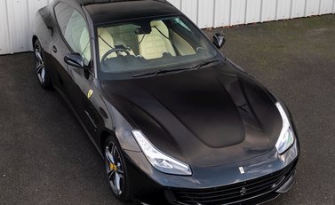 Ferrari GTC4 Lusso 8