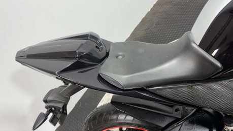 Yamaha R125 YZF 2009 20K 125CC SPORTS BIKES 15BHP NEW MOT SERVICED 15
