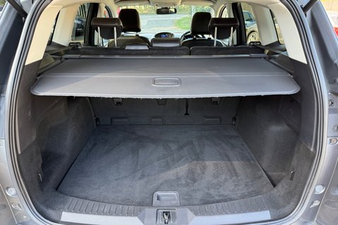 Ford Kuga TITANIUM TDCI 2WD - 10 SERVICES - NEW MOT - NEW DISCS AND PADS ALL ROUND 42