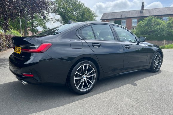 BMW 3 Series 318D SPORT 5