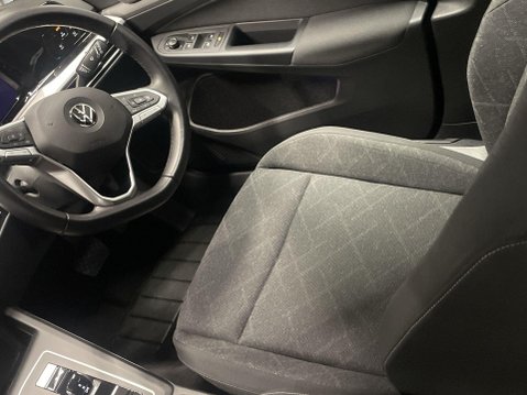 Volkswagen Golf 1.5 eTSI MHEV Life Hatchback 5dr Petrol Hybrid DSG Euro 6 (s/s) (150 ps) 15