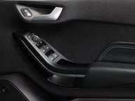 Ford Fiesta TITANIUM X 36