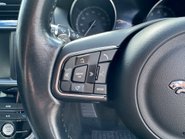 Jaguar XE GTDI PRESTIGE 14