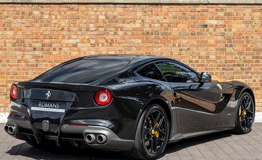 Ferrari F12 Berlinetta 7