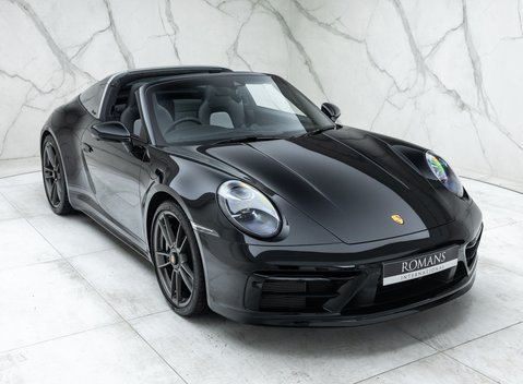 Porsche 911 Targa (992) 50 Years Porsche Design Edition 14