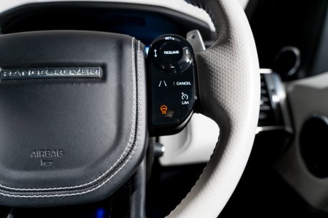 Land Rover Range Rover Sport SVR URBAN EDITION. URBAN EDITION. FIXED SIDE STEPS. PANO ROOF. PIXEL LEDS. 44