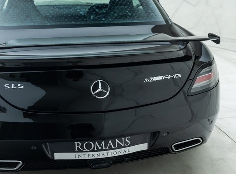 Mercedes-Benz SLS AMG GT FINAL EDITION 28