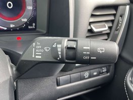 Nissan Qashqai 1.3 Qashqai N-Connecta DiG-T MHEV 5dr 56