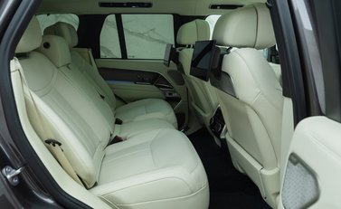 Land Rover Range Rover P530 FIRST EDITION 20