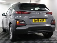 Hyundai KONA SE 29