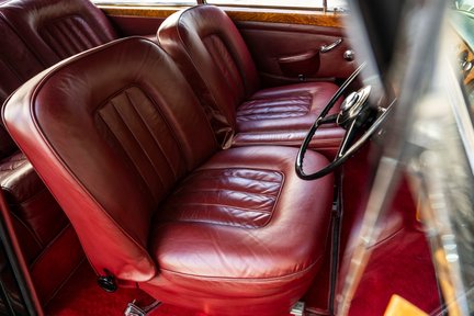 Bentley S2 Continental H.J. Mulliner 21