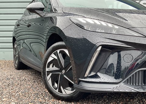 MG MG4 EV 64kWh TROPHY 2