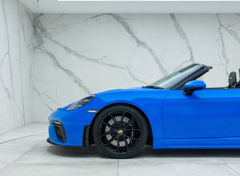 Porsche 718 SPYDER 38