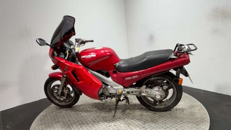 Honda NTV 1988 CLASSIC PROJECT BIKE SPARES OR REPAIR 600CC COMMUTER 20
