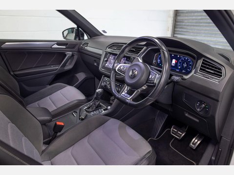 Volkswagen Tiguan 1.5 TSI EVO R-Line Tech DSG Euro 6 (s/s) 5dr 12