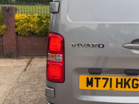 Vauxhall Vivaro 1.5 Vivaro 2700 Sportive S/S 9