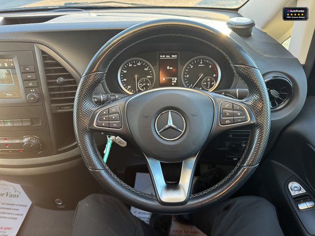 Mercedes-Benz Vito Crew Cab AUTO LWB L2H1 Premium 116 Air Con Alloys Camera Nav Sensors SELECT 20