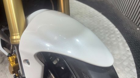 Triumph Street Triple 2014 27K NEW MOT SERVICED SCORPION EXHAUST NAKED 675CC TRIPLE 24