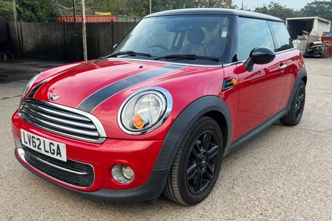 Mini Hatch COOPER D - PART EXCHANGE TO CLEAR -£20 ROAD TAX -MOT SEPT 2027 7