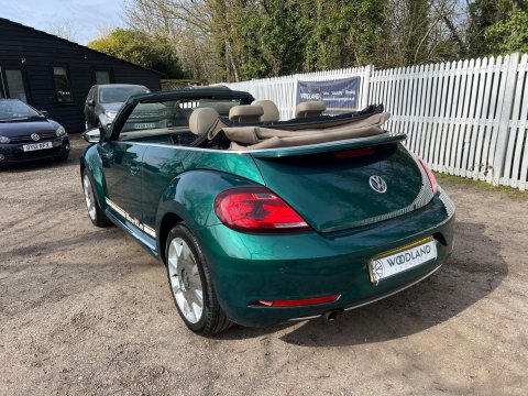 Volkswagen Beetle DESIGN TSI BLUEMOTION TECHNOLOGY DSG 31