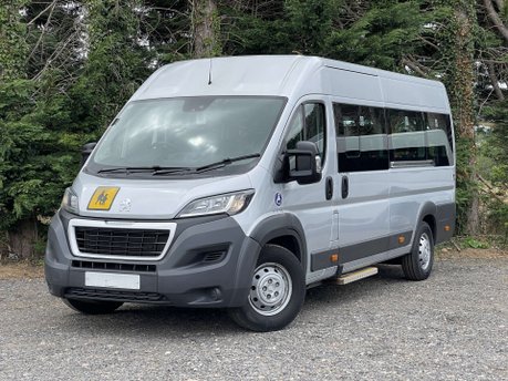 Peugeot Boxer 2.2 440 17seat Non-D1 accessible Minibus Lite with full ramp. L4 H2 Euro 6