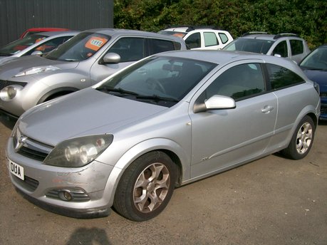Vauxhall Astra SXI 1