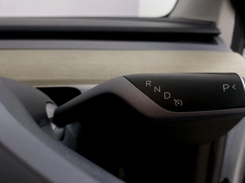 Tesla Model Y (Dual Motor) Long Range SUV 5dr Electric Auto 4WDE (384 bhp) Pan Roof - Sat 14