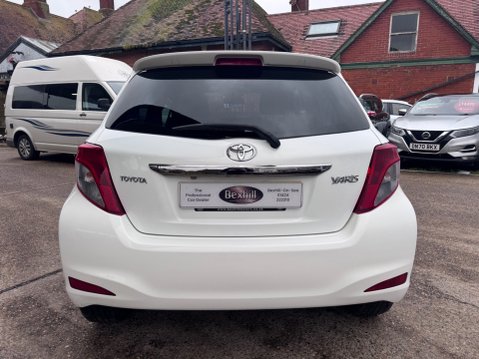 Toyota Yaris VVT-I SR 9