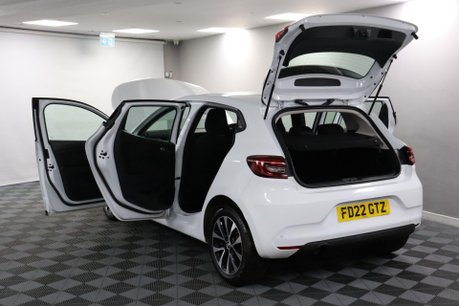 Renault Clio ICONIC EDITION TCE 21