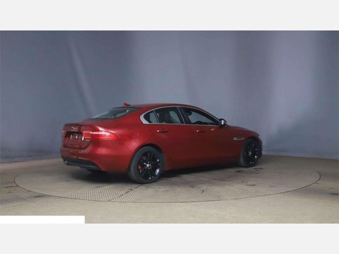 Jaguar XE 2.0d Portfolio Auto Euro 6 (s/s) 4dr 13