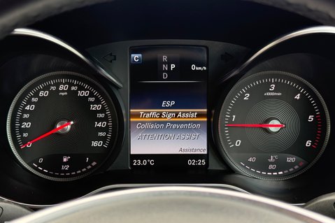 Mercedes-Benz C Class C 220 D AMG LINE PREMIUM PLUS - SELENITE GREY WITH CRANBERRY LEATHER 45