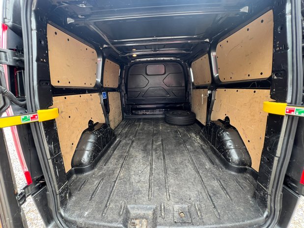 Ford Transit Custom SWB L1H1 Low Roof Limited 280 Air Con Sensors Sport Bodytkit Fitted EURO 6 10