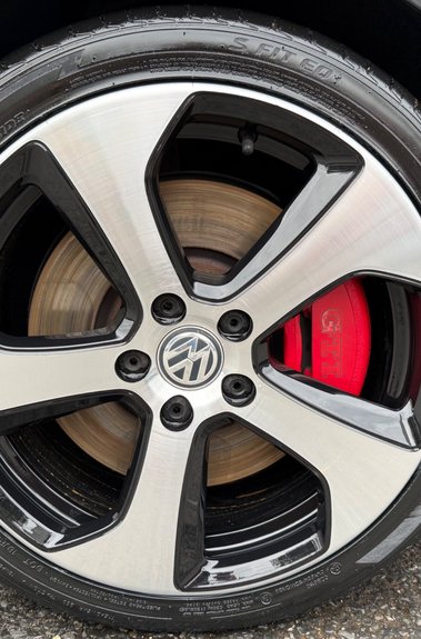 Volkswagen Golf GTI PERFORMANCE - FULL LEATHER - TWO OWNERS - ADAPTIVE CRUISE CONTROL 