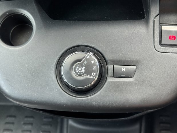 Peugeot Partner AUTO SWB L1H1 Low Roof Premium Plus Air Con Alloys Nav Sensors EURO 6 36