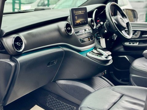 Mercedes-Benz V Class 2.2 V220d AMG Line MPV 5dr Diesel G-Tronic+ Euro 6 (s/s) 7 Seat (163 ps) 52