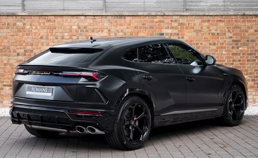 Lamborghini Urus 7