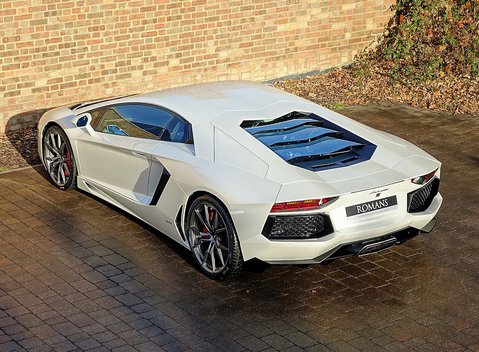 Lamborghini Aventador LP 700-4 18