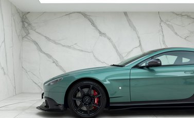 Aston Martin Vantage GT8 27