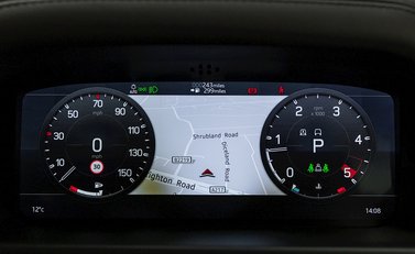 Land Rover Defender 90 X D300 15