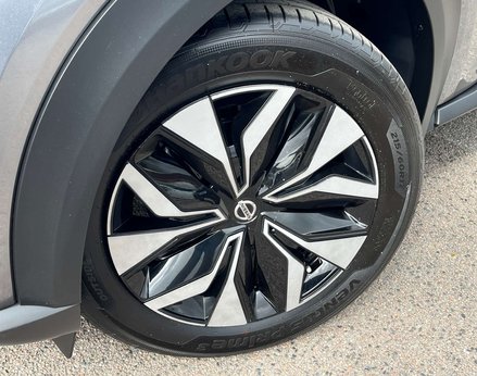 Nissan Juke 1.0 Juke Acenta Premium DiG-T 5dr 3